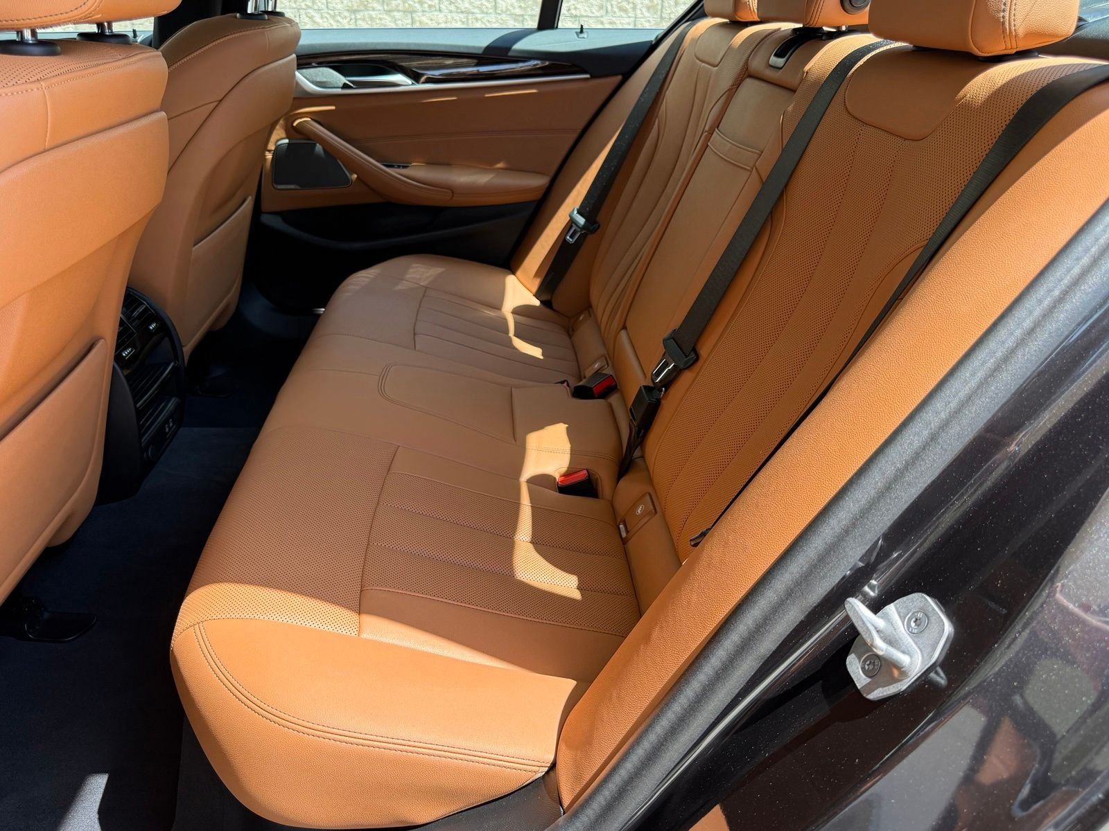 Certified Used 2023 Dark Graphite Metallic BMW 540i image 33