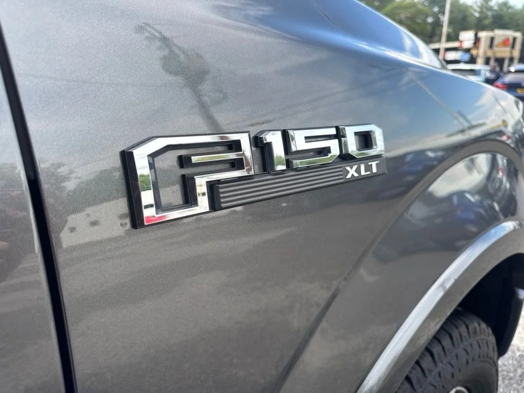 Certified Used 2018 Gray Ford XLT image 10
