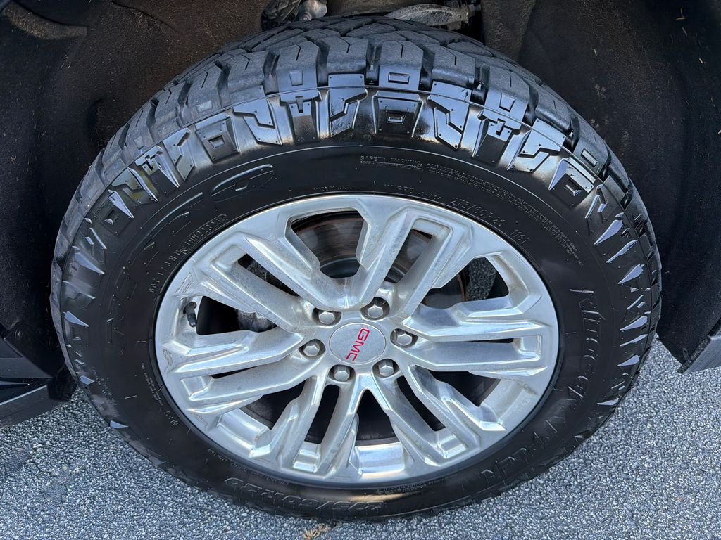 2021 GMC Yukon SLT - Photo 12