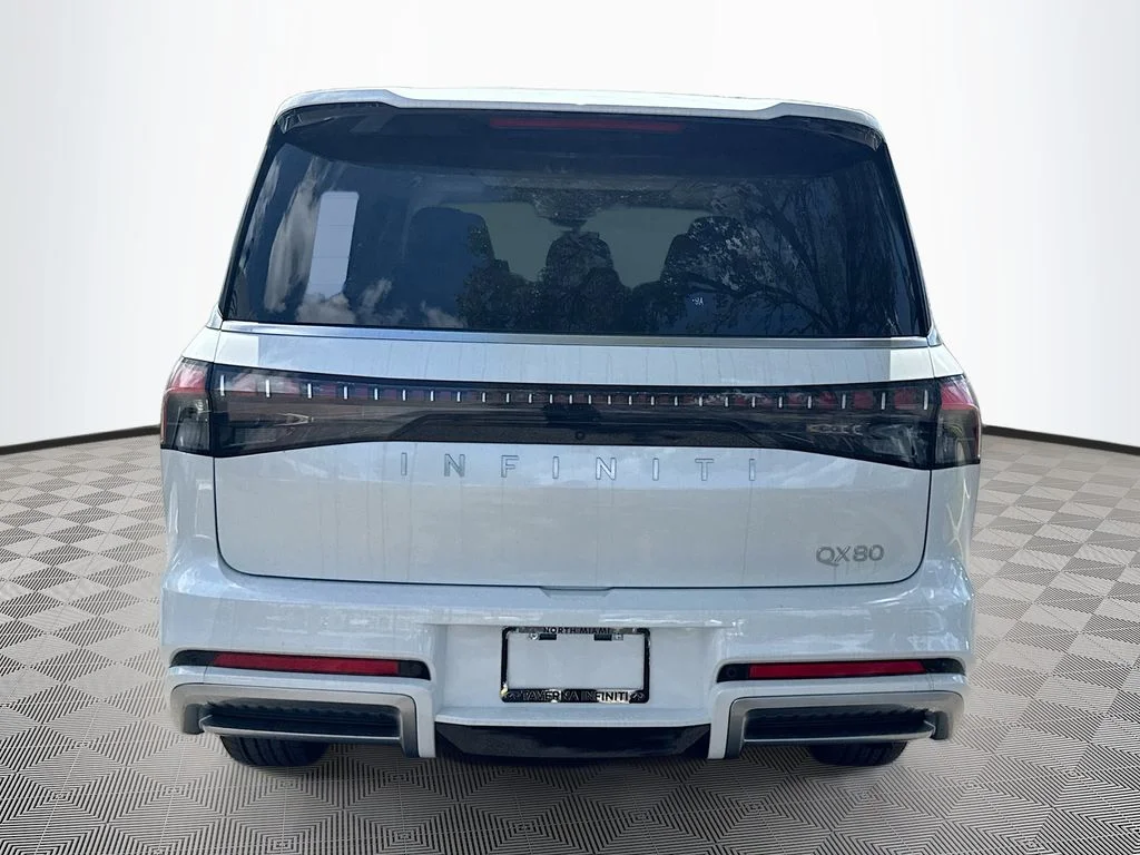 New 2026 RADIANT WHITE INFINITI Luxe 2WD image 6