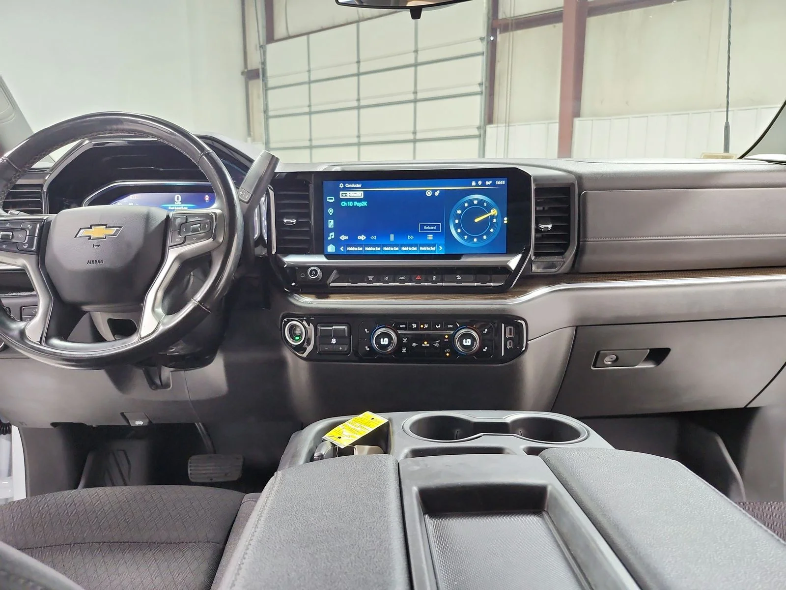 Used 2024 White Chevrolet LT image 25