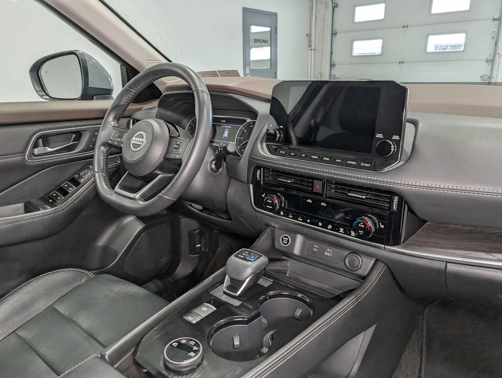 Used 2021 BOULDER GRAY PE Nissan SL image 45