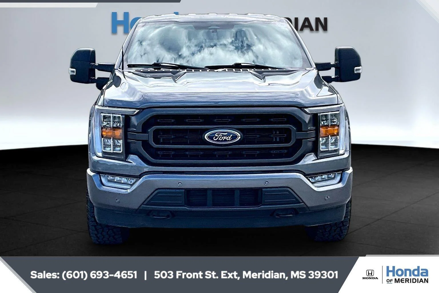 Used 2023 Carbonized Gray Ford XLT image 3
