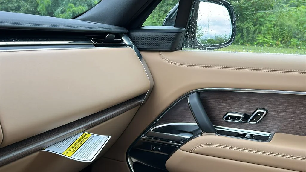 2026 Land Rover Range Rover SE - Photo 18