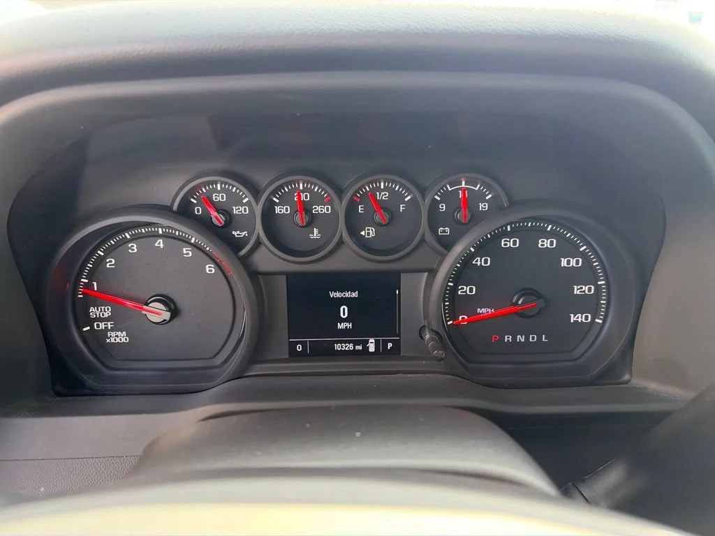 Used 2025 Summit White Chevrolet Custom image 7