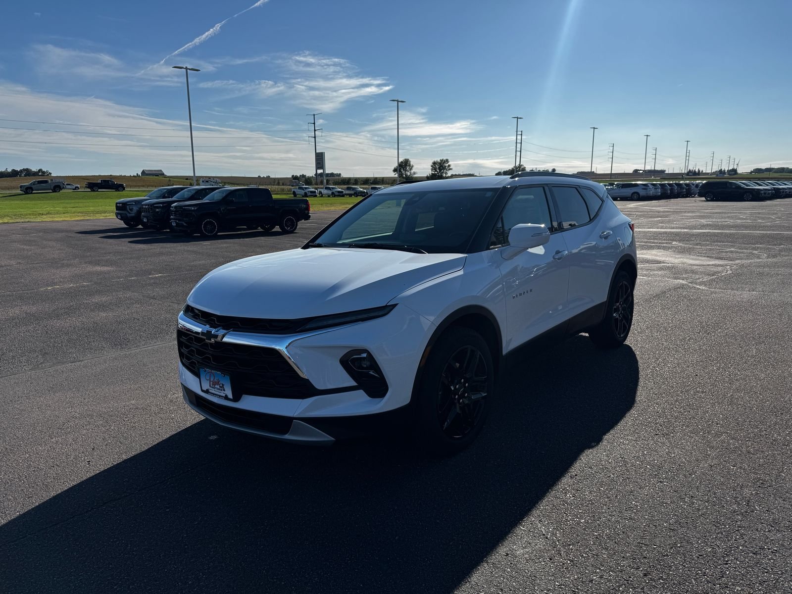 Used 2024 Summit White Chevrolet LT image 5