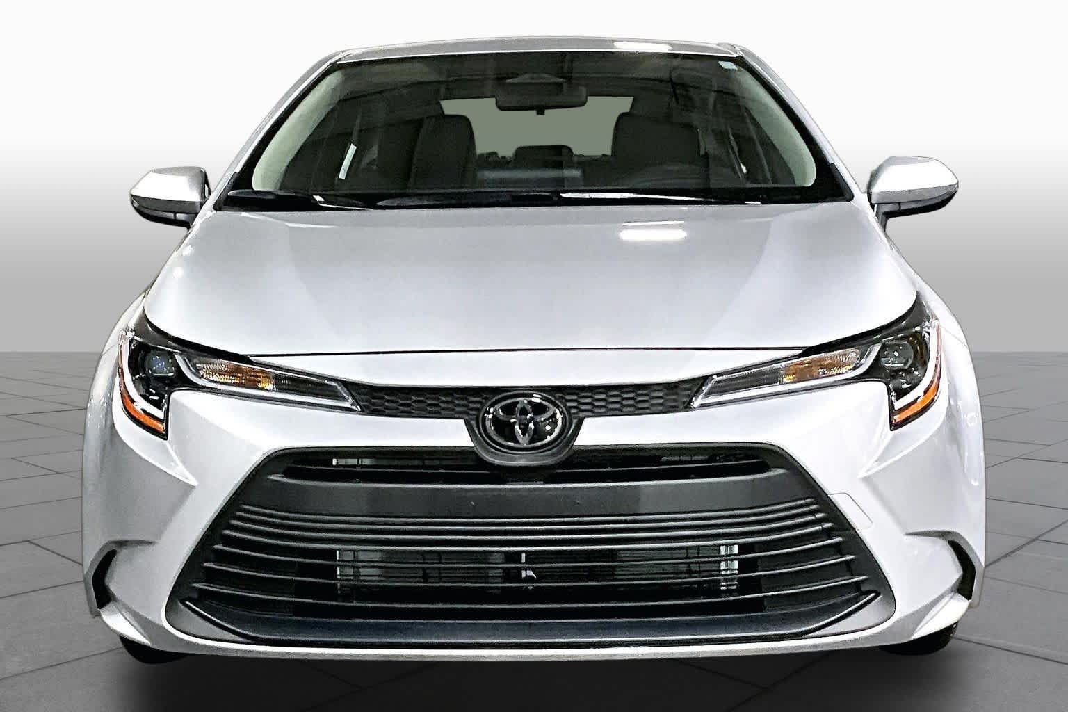 Used 2024 Classic Silver Metallic Toyota LE image 4