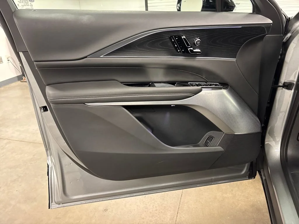2026 Cadillac LYRIQ Premium Sport - Photo 21