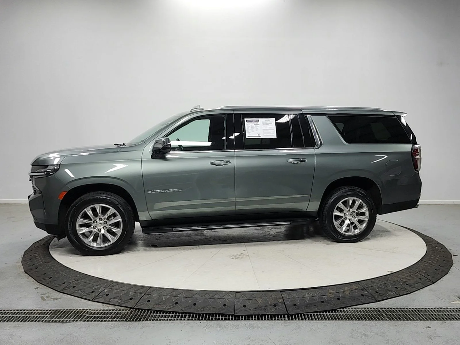 Used 2023 Silver Sage Metallic Chevrolet Premier image 4