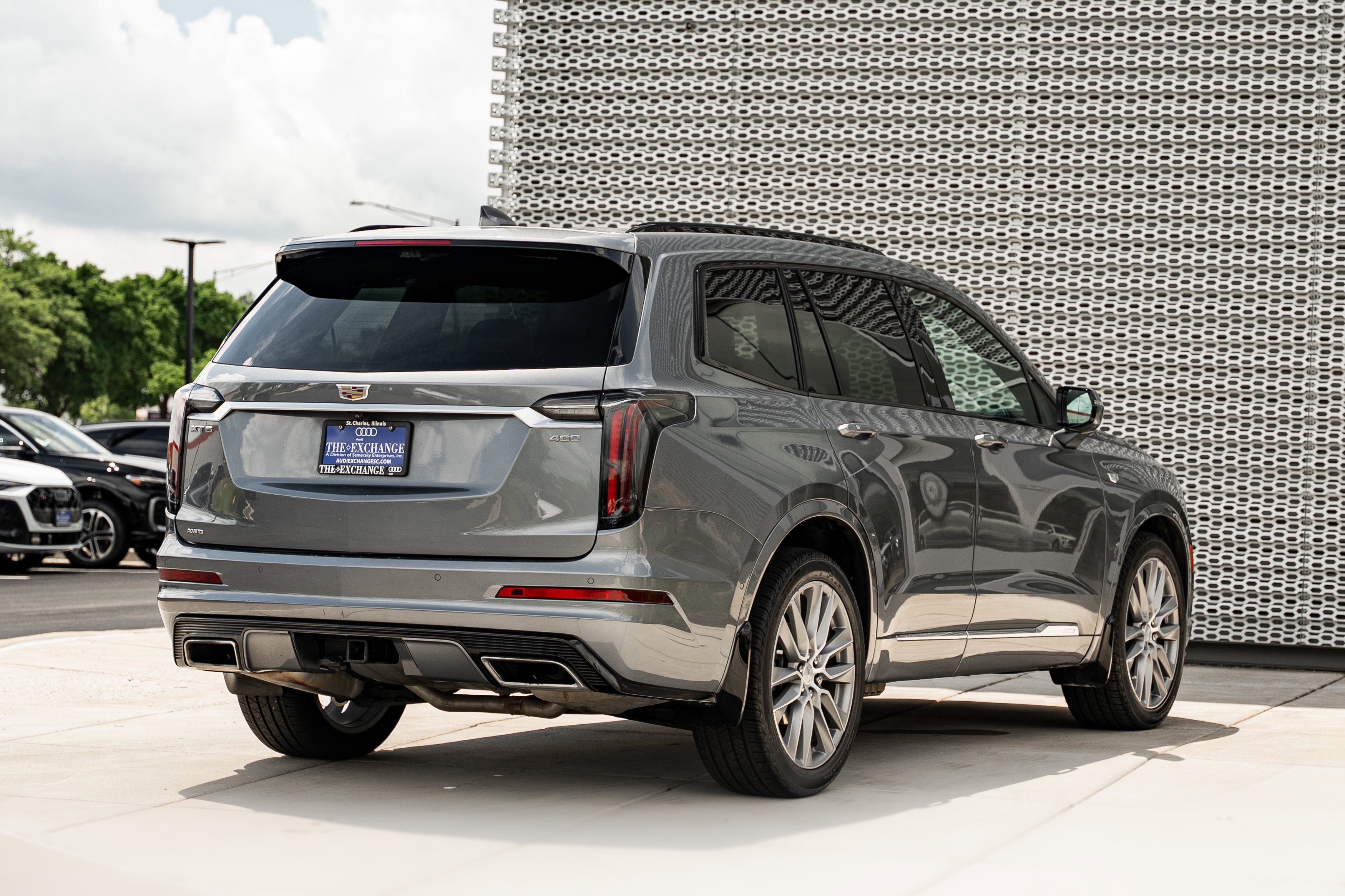 Used 2021 Satin Steel Metallic Cadillac Sport image 4