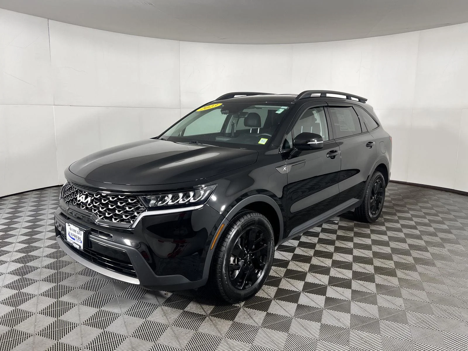 Used 2023 Ebony Black Kia X-Line S image 13