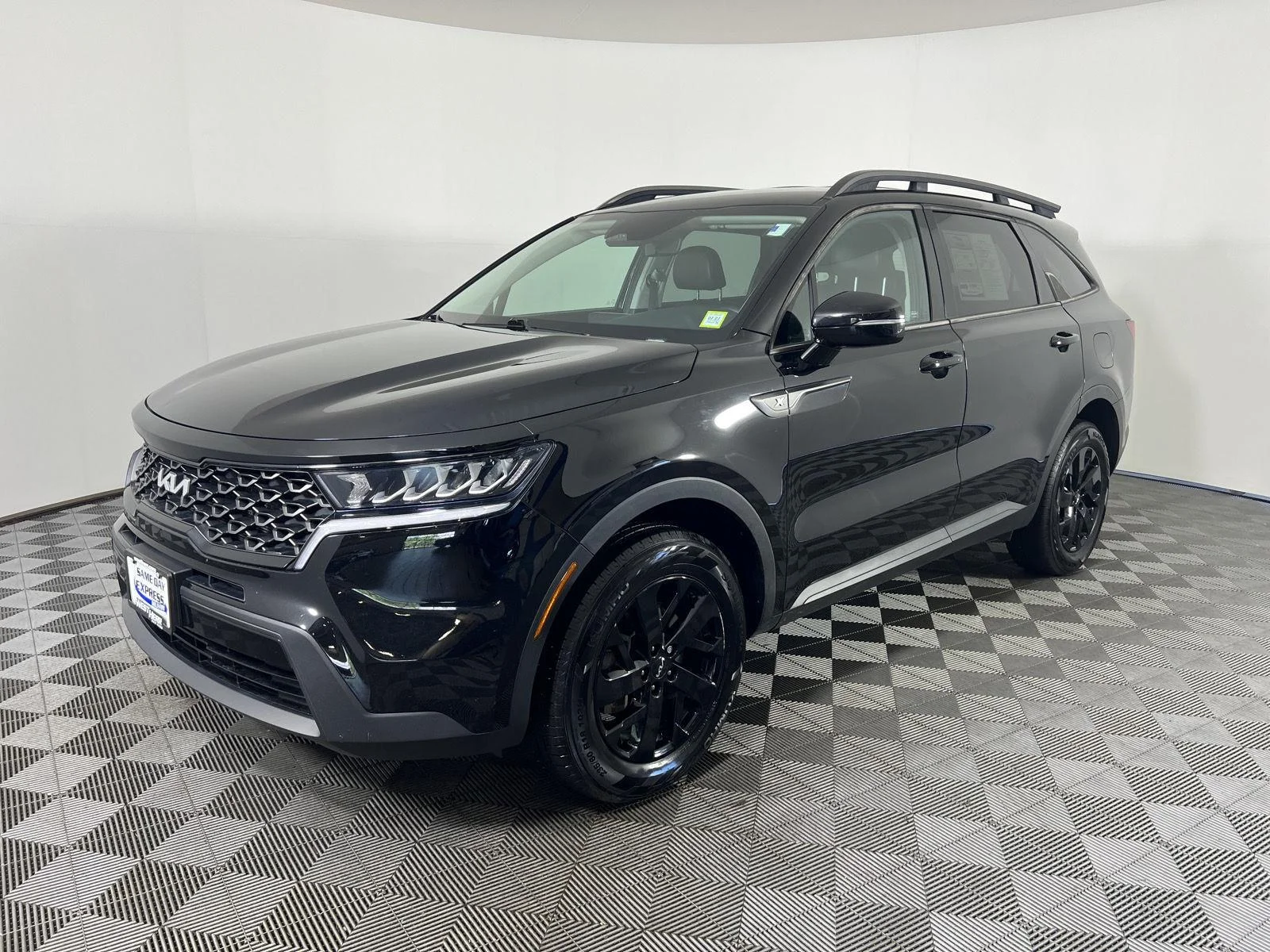 Used 2022 Ebony Black Kia X-Line S image 7