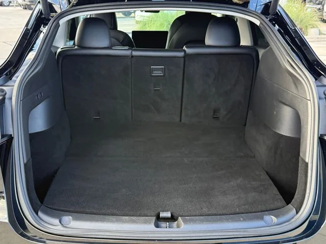 Used 2020 Solid Black Tesla Long Range image 26