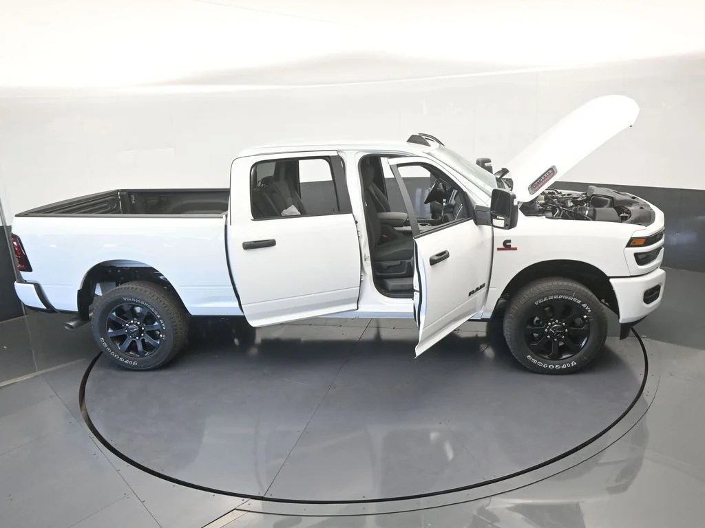 New 2026 Bright White Clear-Coat Exterior Paint RAM Big Horn image 65
