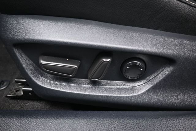 Used 2025  Toyota SE image 33