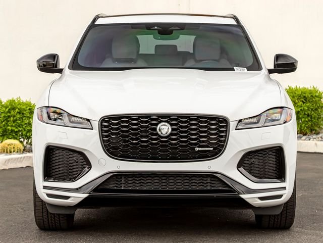 Used 2025 Fuji White Jaguar P400 R-Dynamic S image 3
