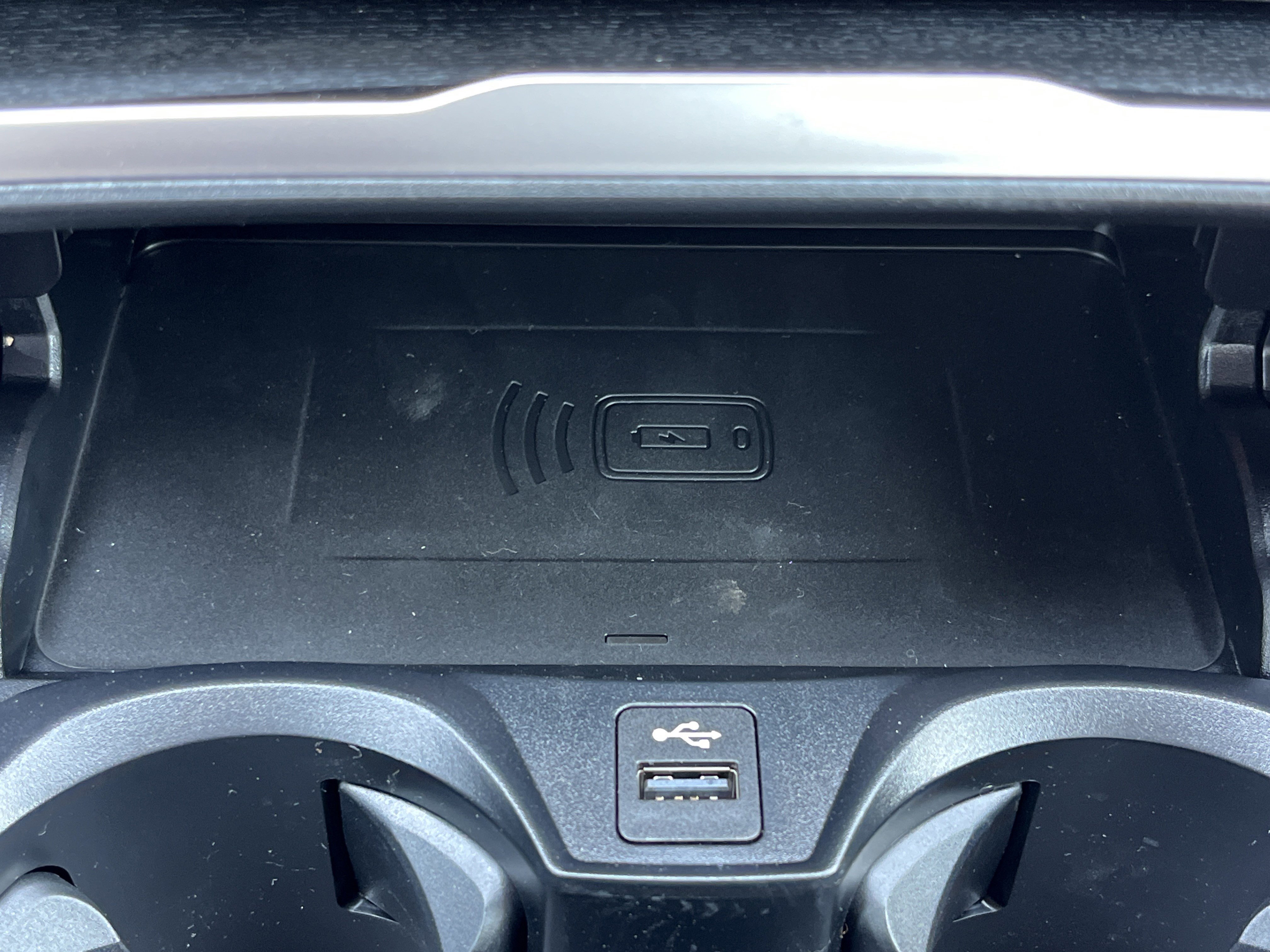 2025 BMW 3 Series 330i - Photo 7