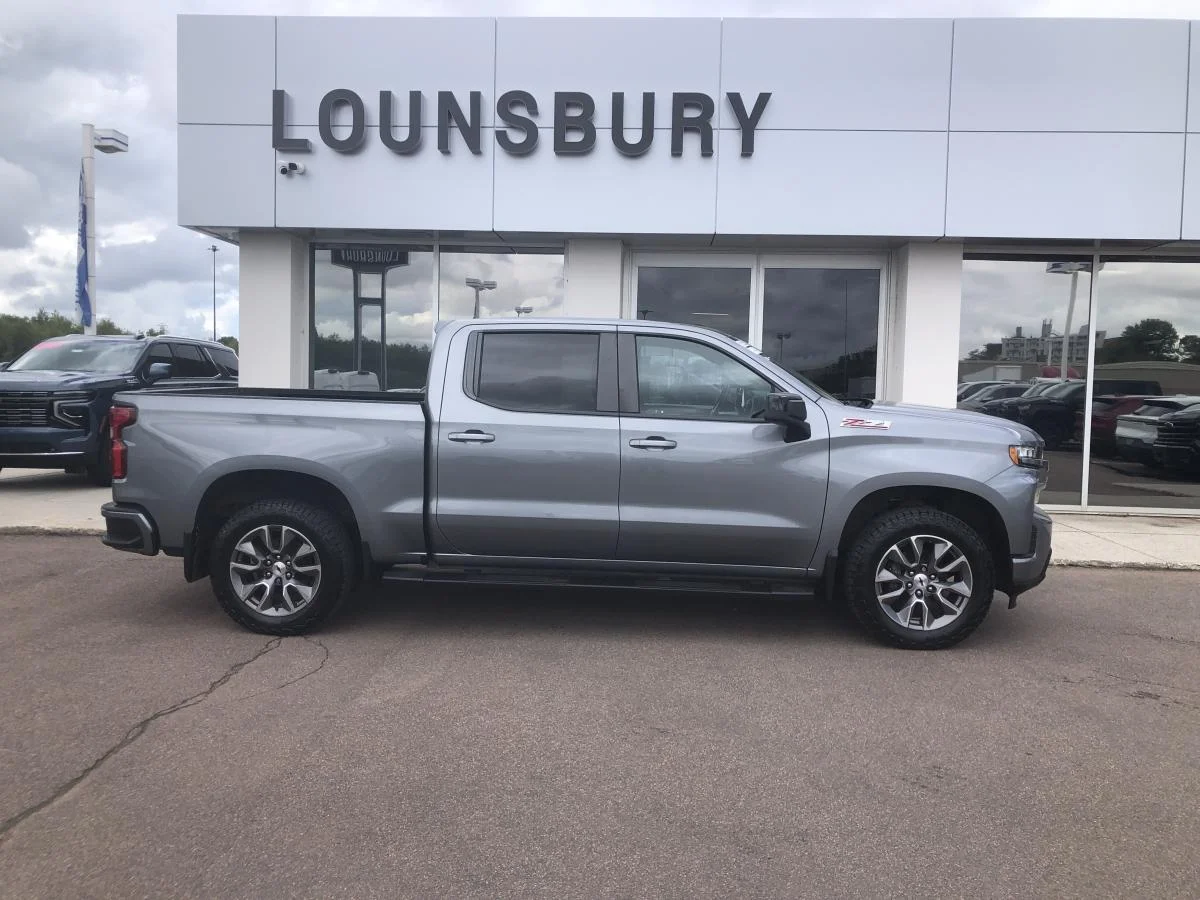 Used 2020 Grey Chevrolet 4WD Crew Cab 147" RST image 2
