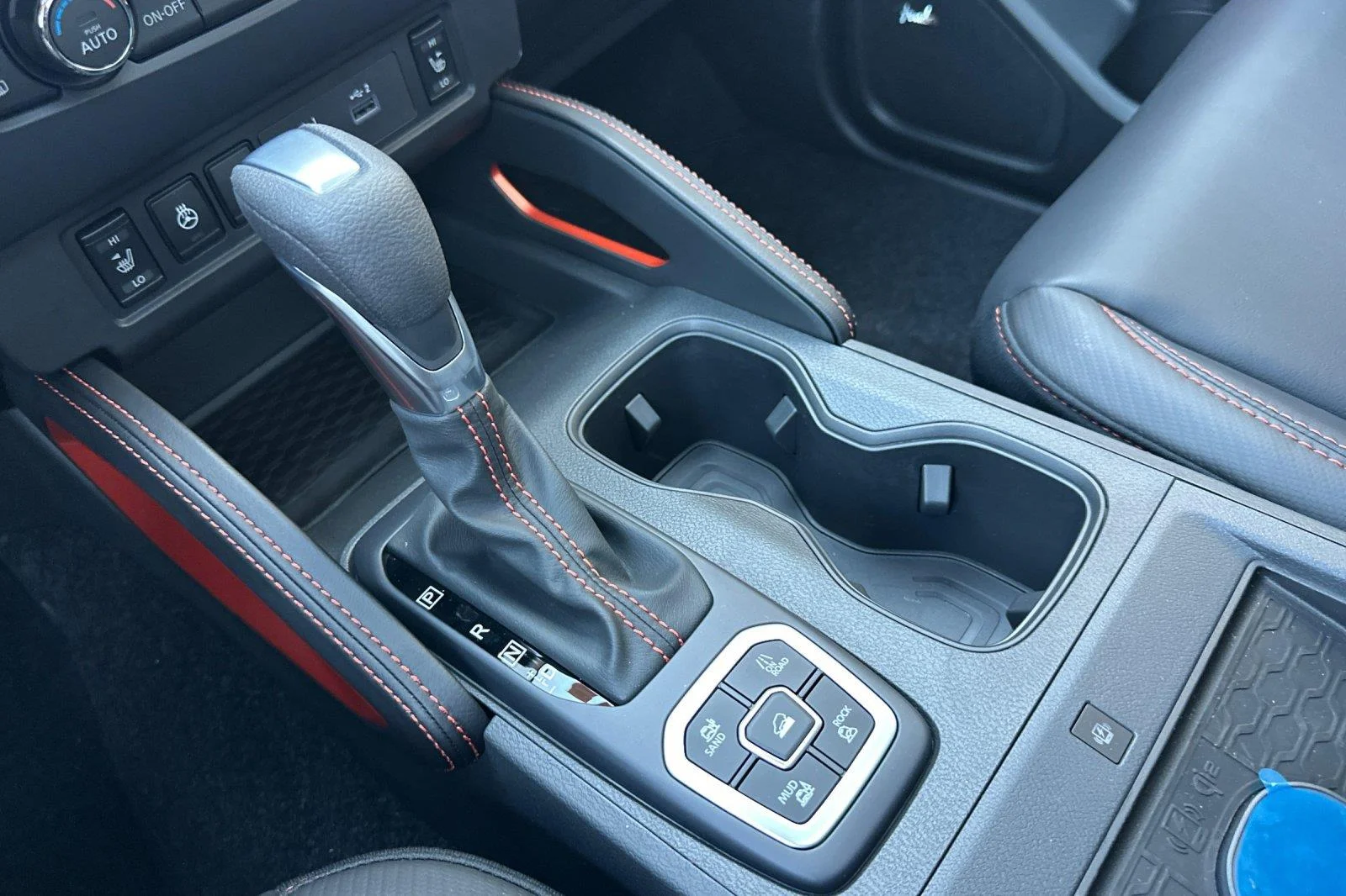 New 2027 Alpine Metallic Nissan Crew Cab PRO-4X® image 20