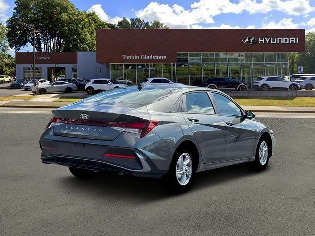 New 2026 Gray Hyundai SE image 7