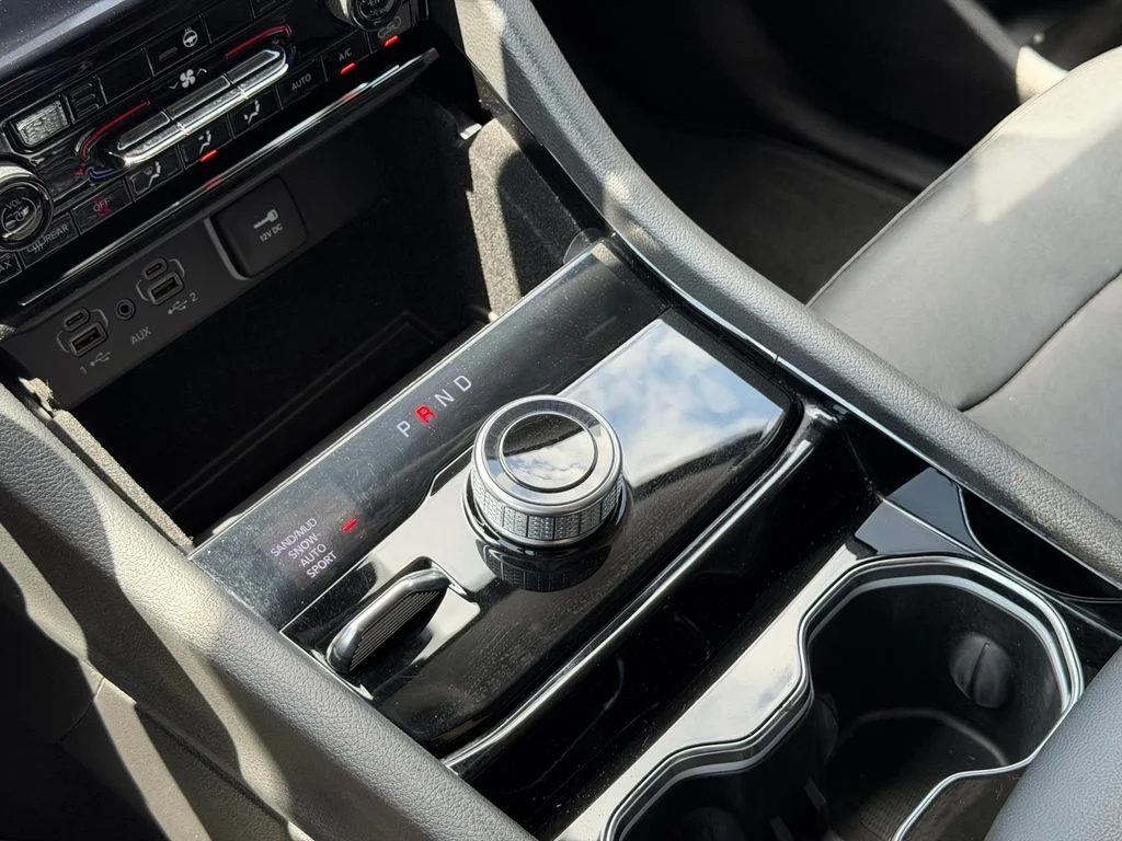 Used 2022 Black Jeep Limited image 17