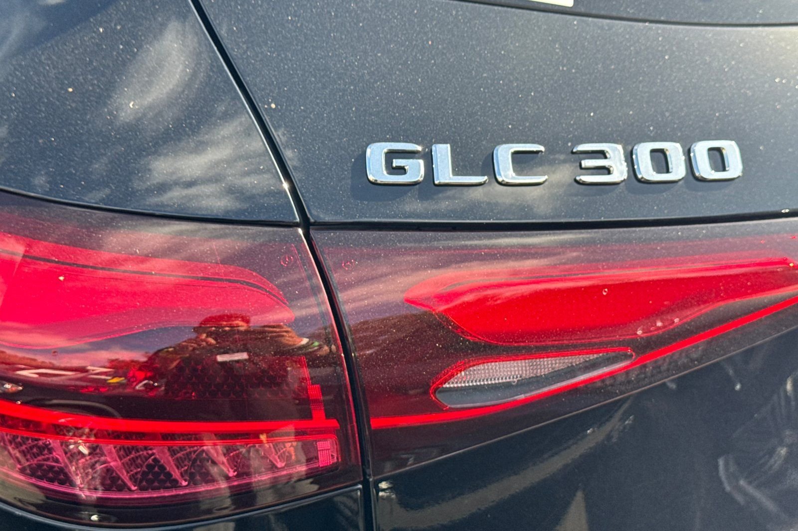 Used 2024 Black Mercedes-Benz GLC 300 image 12