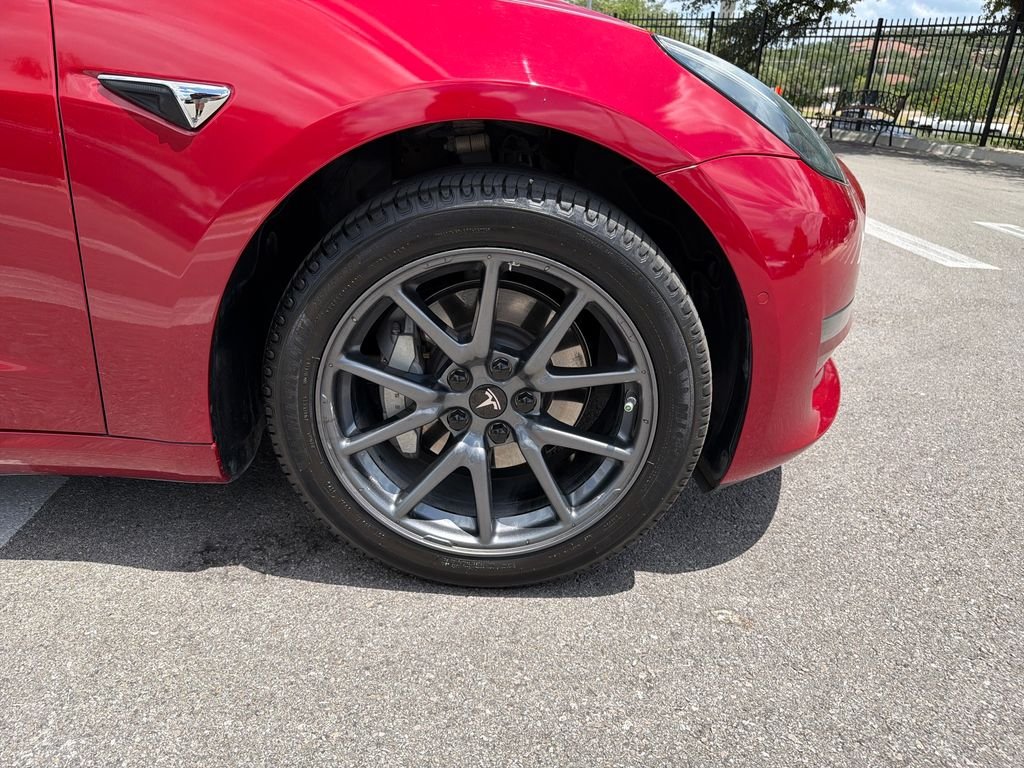 Used 2019 Red Tesla Long Range image 15