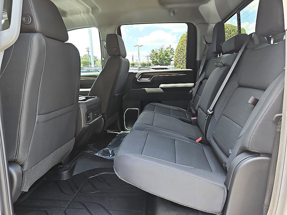 New 2026 Summit White Chevrolet LT image 11