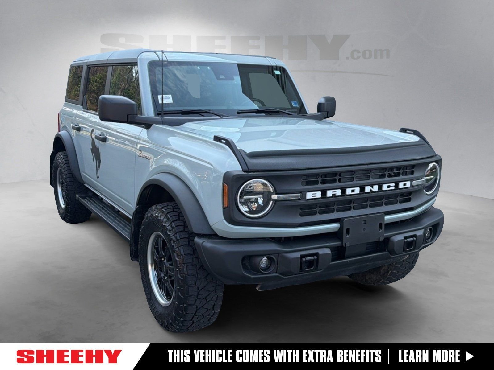 2023 Ford Bronco 4-Door Black Diamond