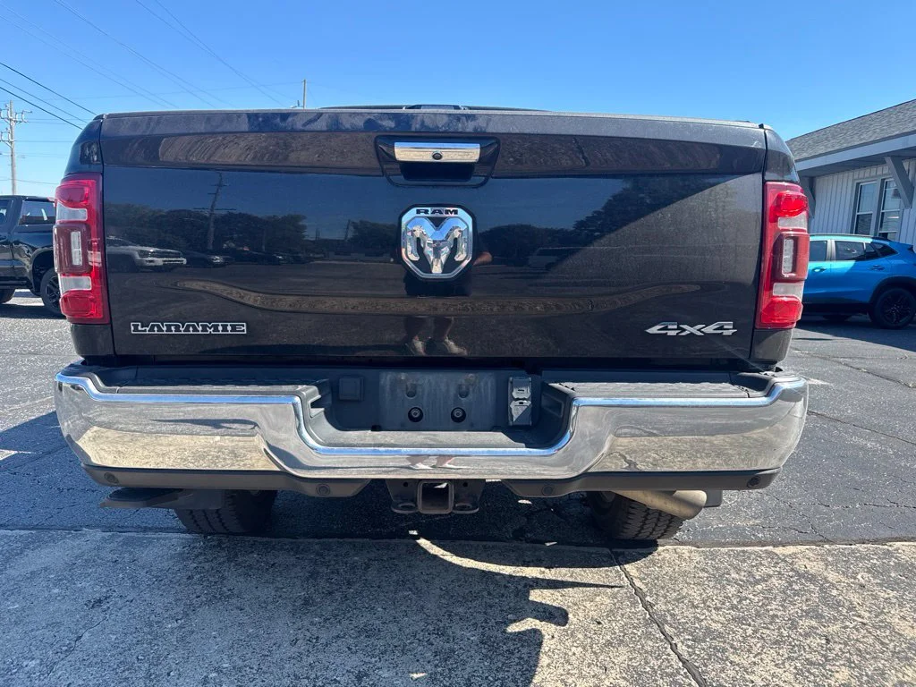 Used 2022 Black Ram Laramie image 6