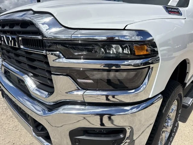 New 2027 Bright White Clear-Coat Exterior Paint RAM Big Horn image 8