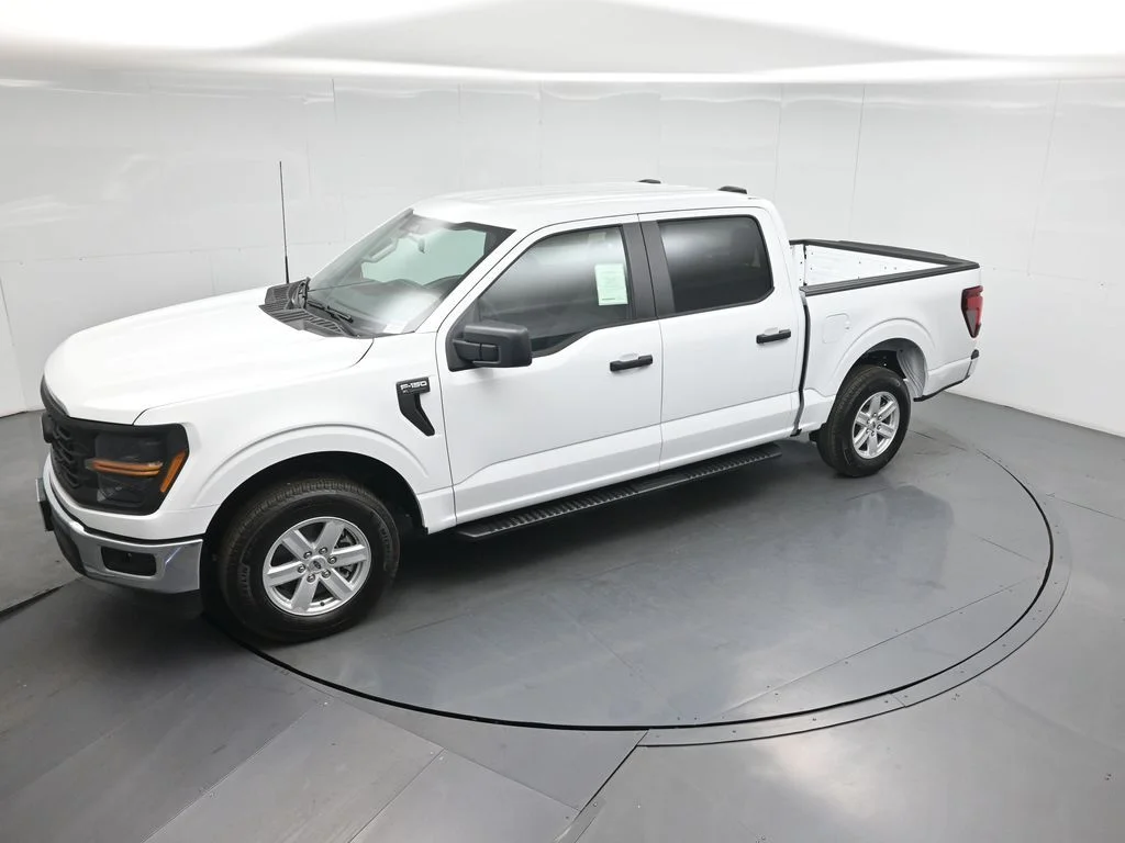 New 2026 White Ford XL image 38
