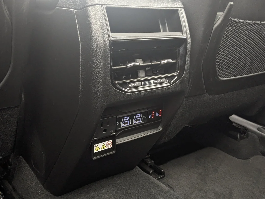 Certified Used 2024 White Jeep Limited - - 4x4 - Luxury Tech II - Black Appearance - Command View Sunroof & More! image 28