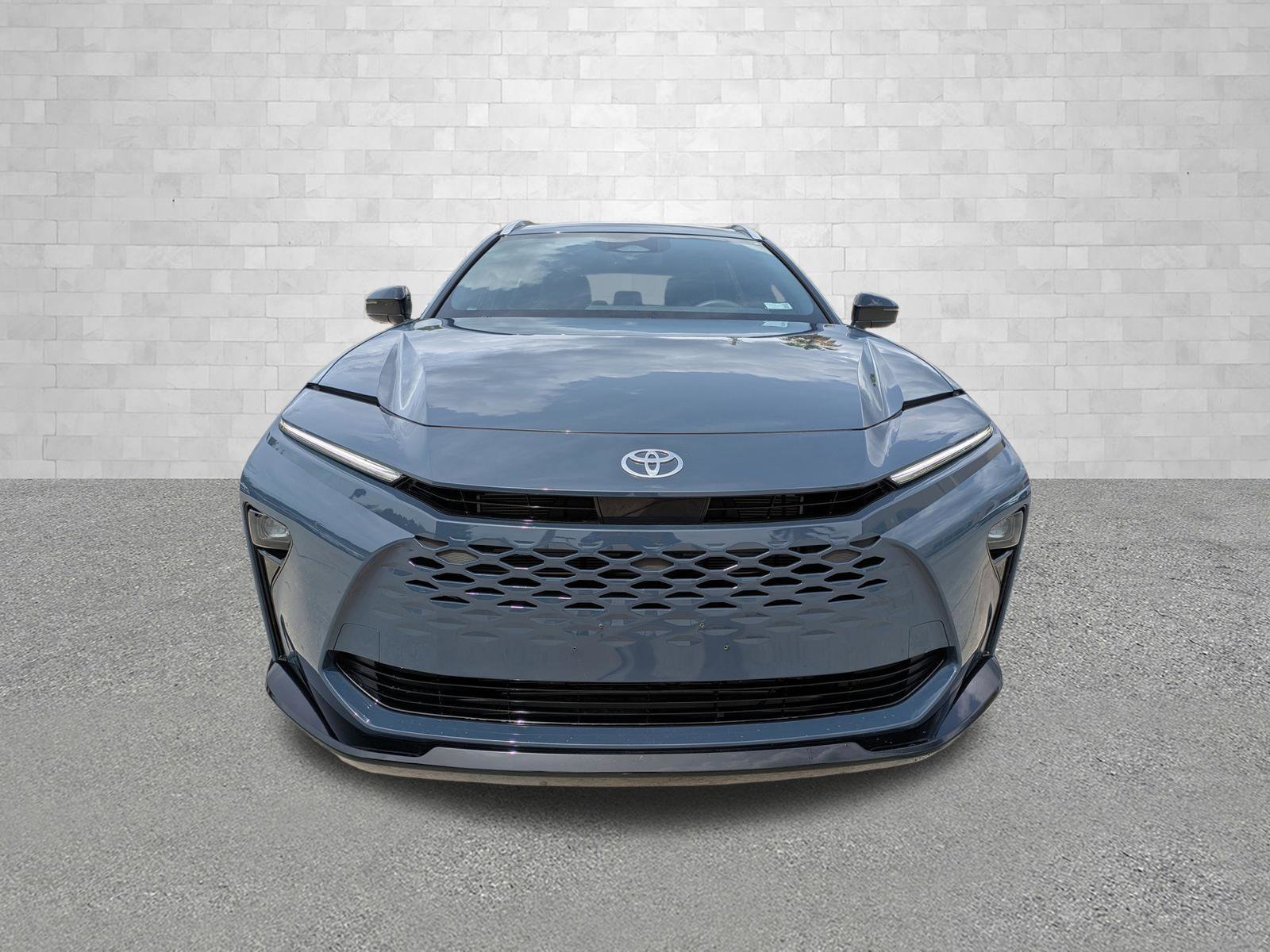 Used 2025 STORM CLOUD Toyota XLE image 6