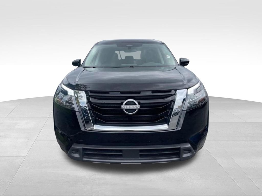 Used 2025 Black Nissan SV image 8