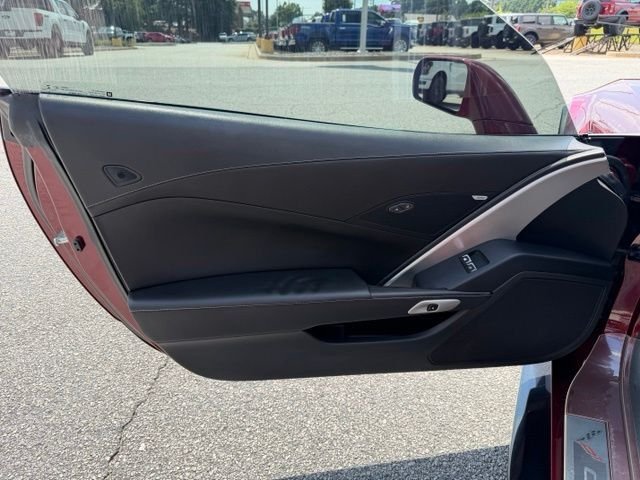 Used 2016 Red Chevrolet Z06 image 11