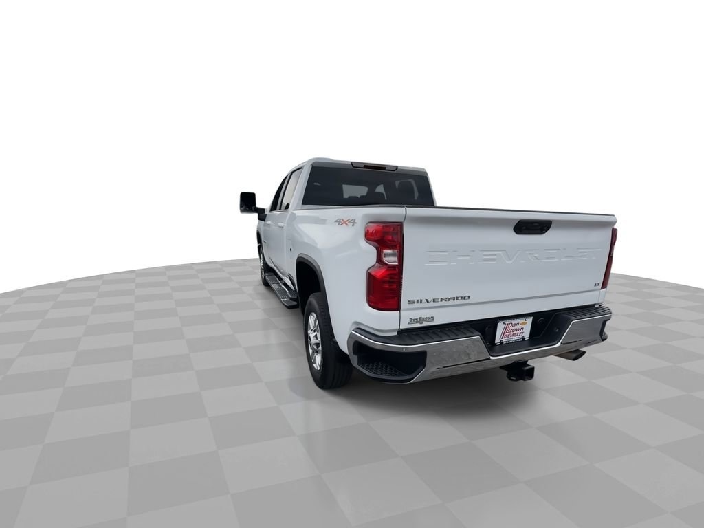 Used 2025 Summit White Chevrolet LT image 7