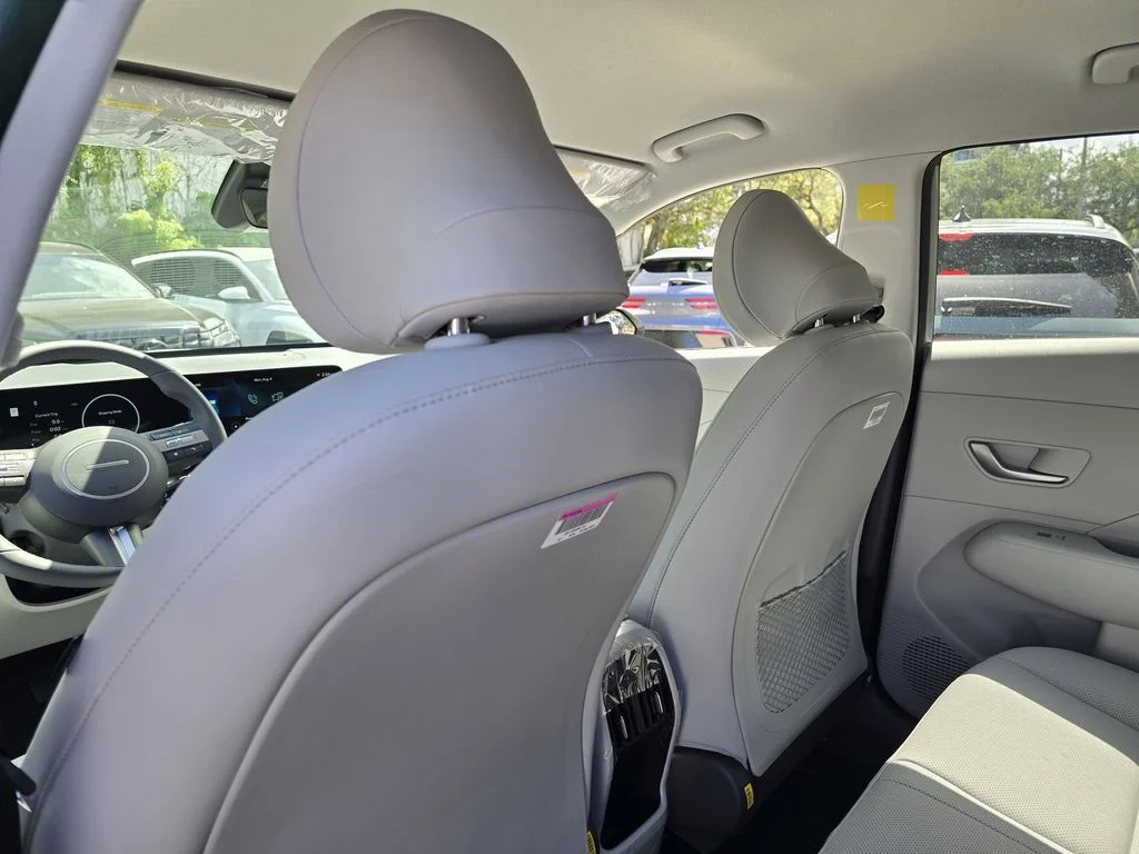 New 2026 White Hyundai SEL Premium image 10