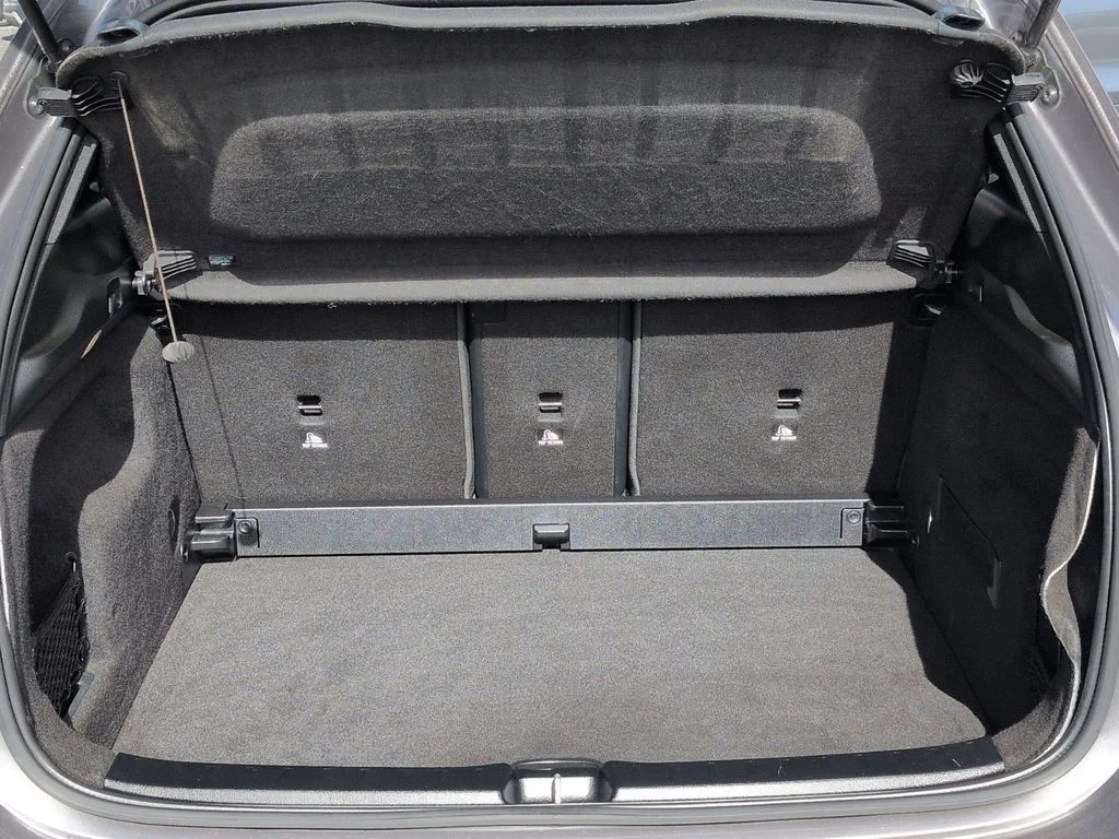Used 2022 Gray Mercedes-Benz GLA 250 image 19