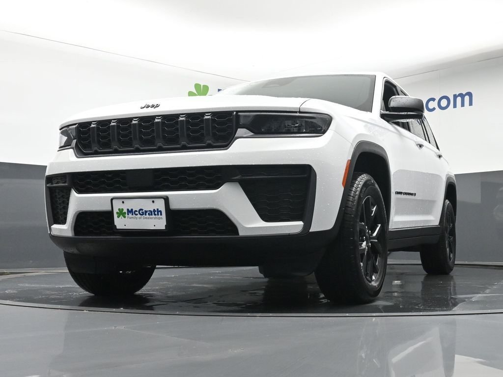 New 2026 Bright White Clear-Coat Exterior Paint Jeep Altitude image 7