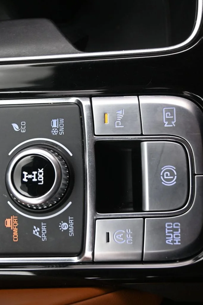 Used 2024 Black Kia SX-Prestige X-Pro image 23