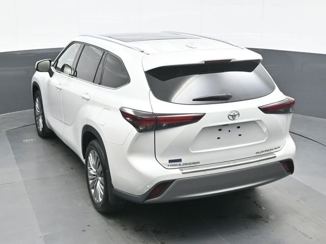 Used 2024 Beige Toyota Platinum image 10