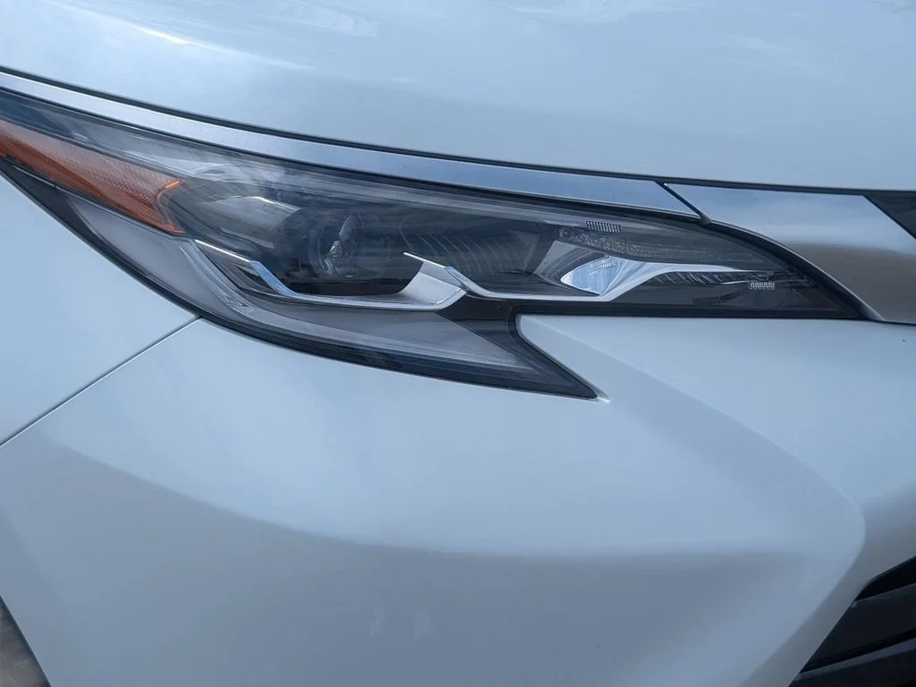 Used 2023 Beige Toyota Platinum image 4