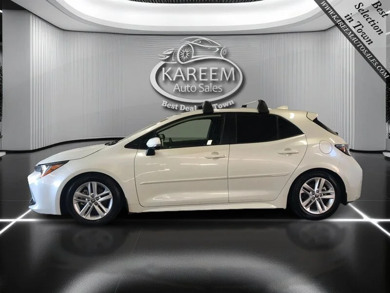 Used 2020 Blizzard Pearl Toyota SE image 8