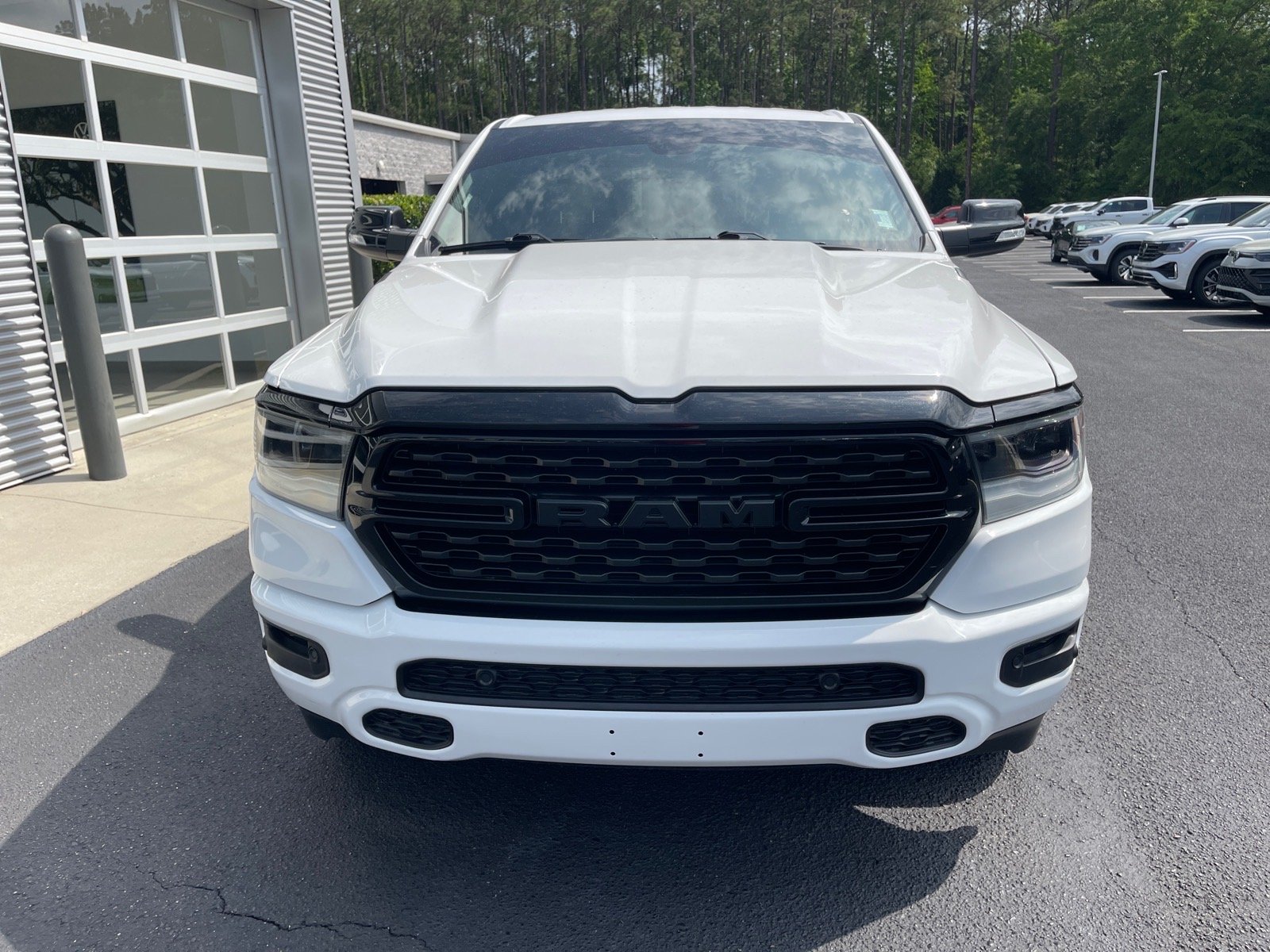 Used 2022 White RAM Big Horn image 2