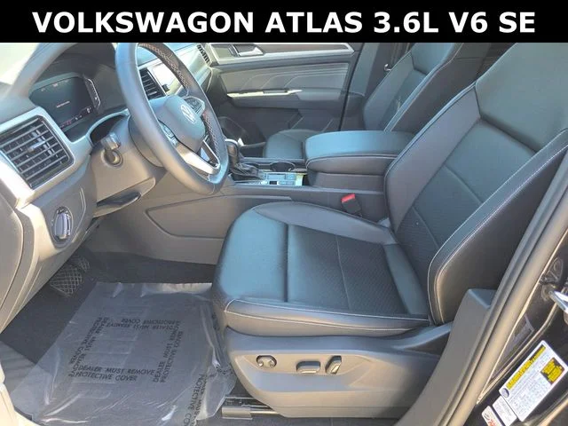 2023 Volkswagen Atlas SE w/Tech - Photo 24