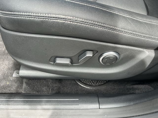 Used 2025 Blue Genesis 2.5T image 18