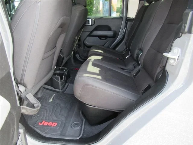 Used 2023 Gray Jeep Overland image 33