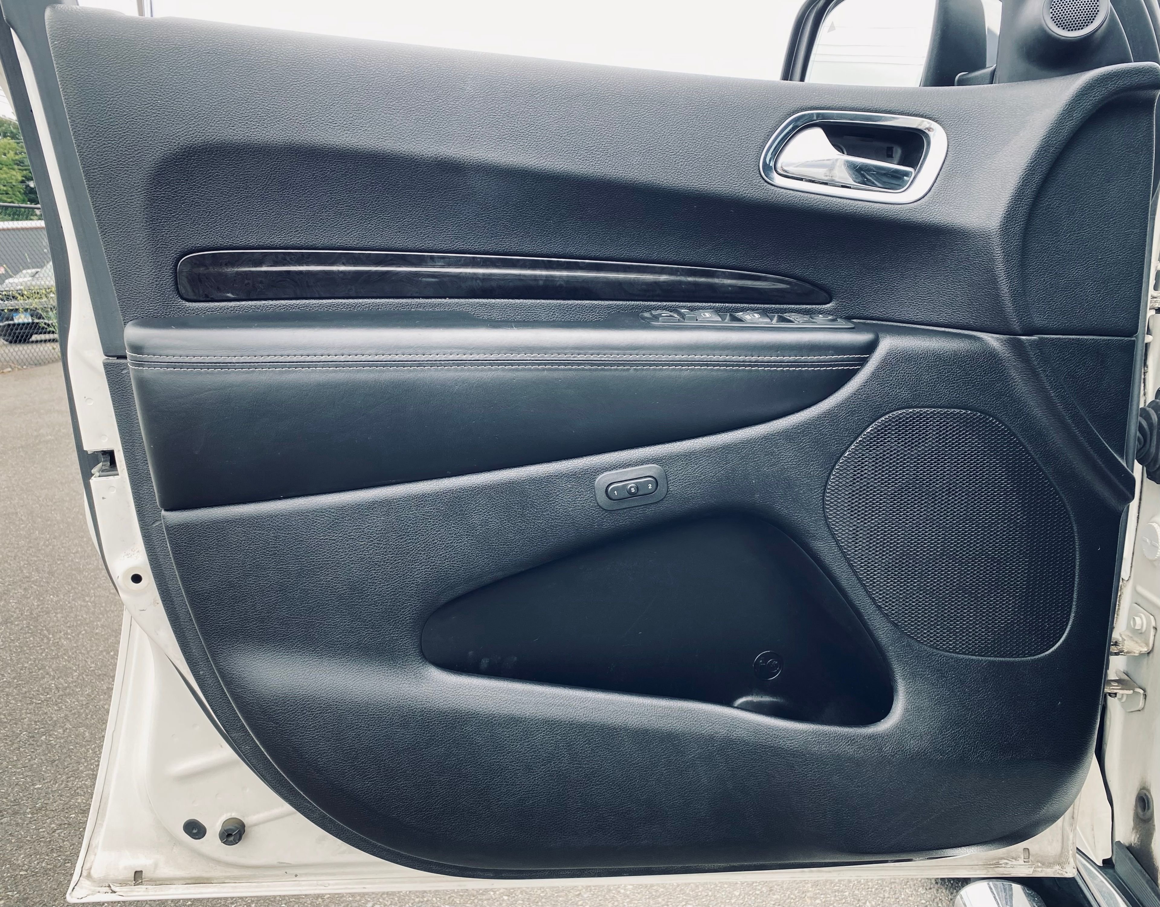 Used 2012 White Dodge Citadel image 11