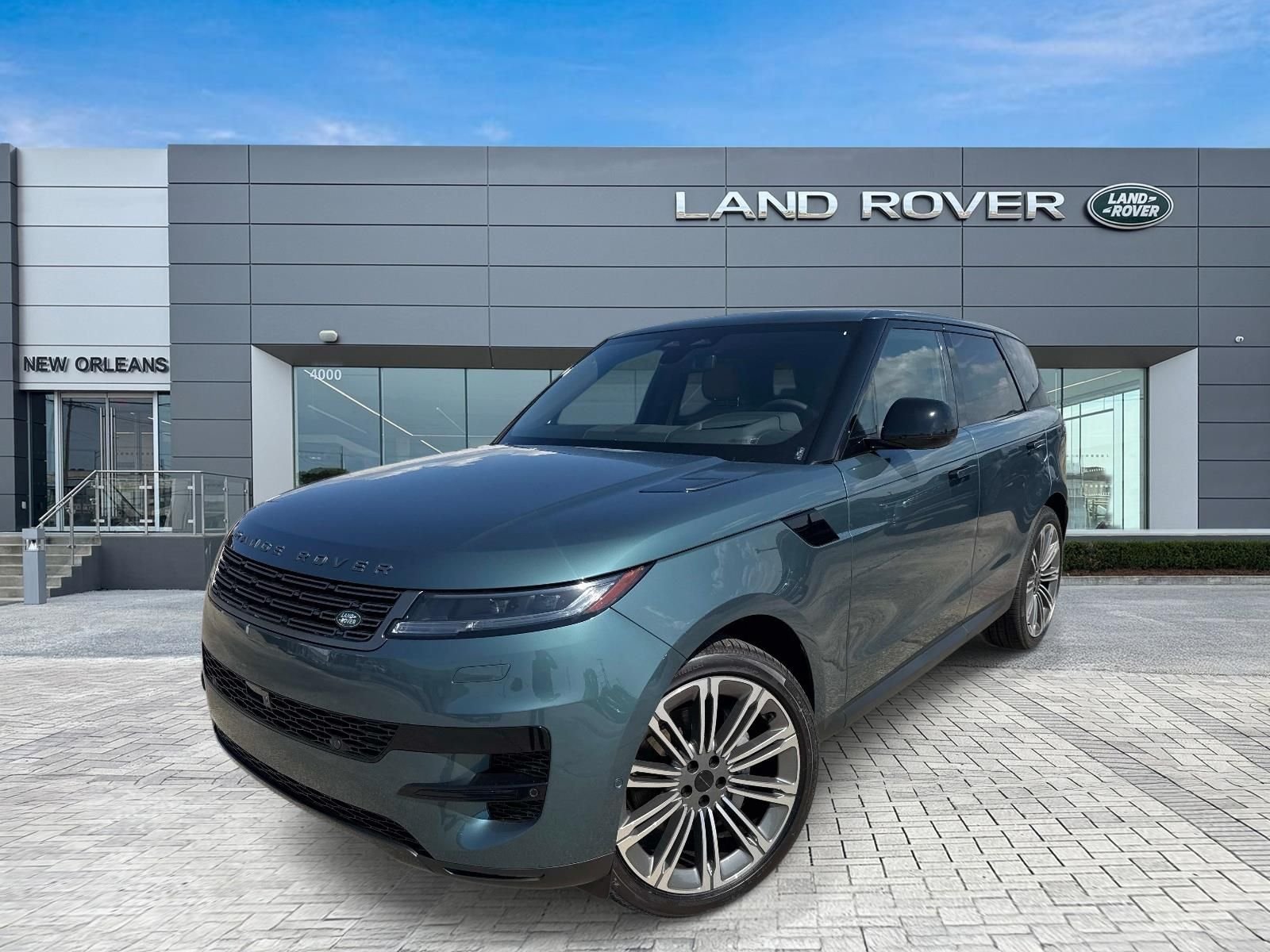 2026 Land Rover Range Rover Sport SE